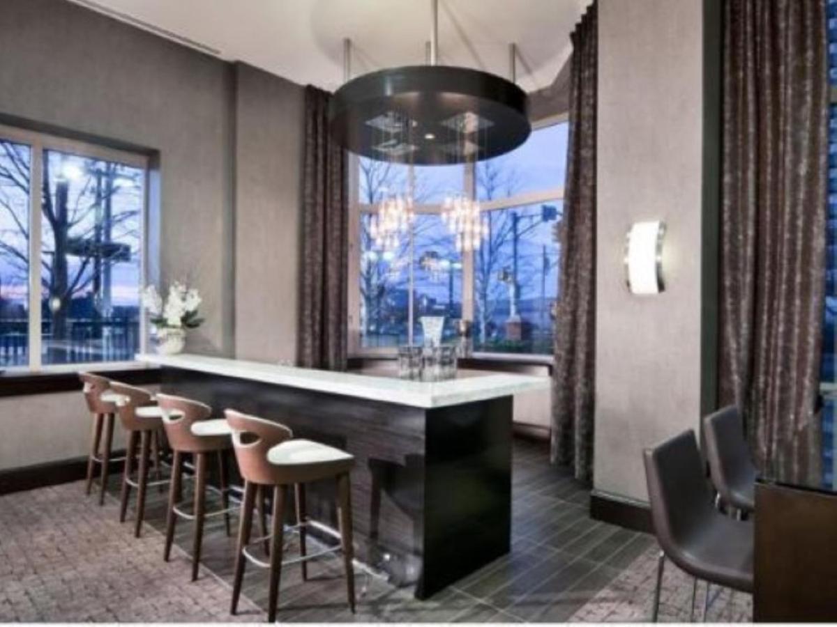Bluebird Suites near Newport Centre Jersey City Extérieur photo