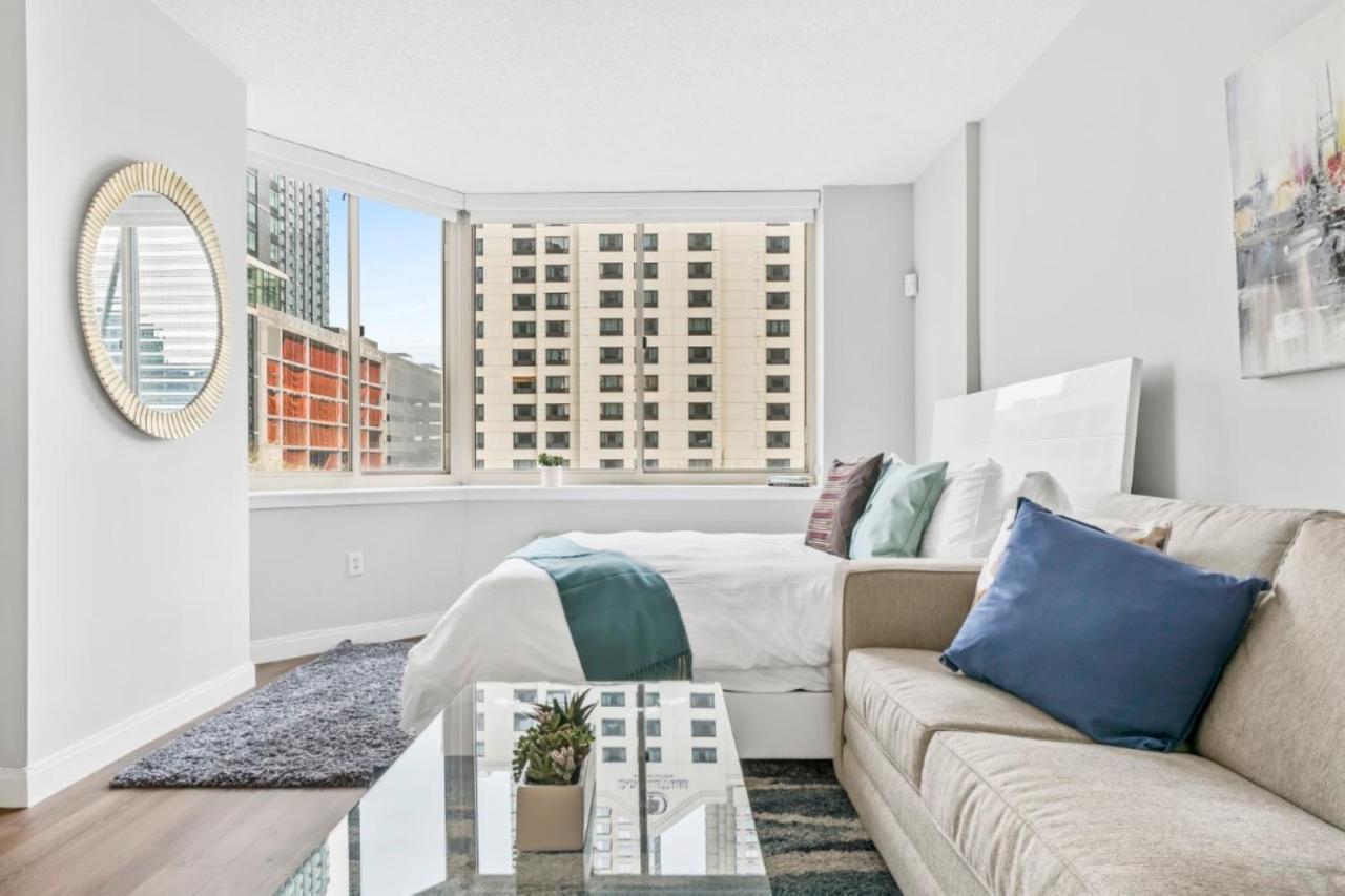 Bluebird Suites near Newport Centre Jersey City Extérieur photo